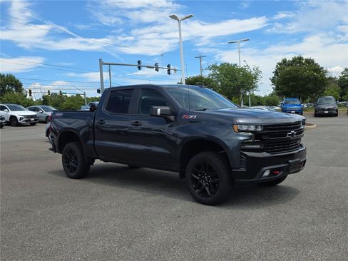 Used 2021 Chevrolet Silverado 1500 LT Trail Boss w/ LT Trail Boss Premium Package AWD/4WD image 2
