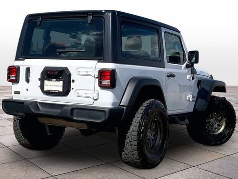Used 2018 Jeep Wrangler Sport AWD/4WD image 13