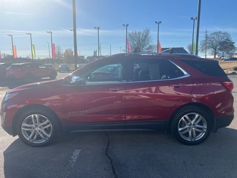 Used 2018 Chevrolet Equinox Premier image 6