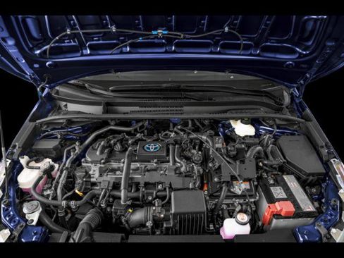 Certified 2025 Toyota Corolla SE image 9