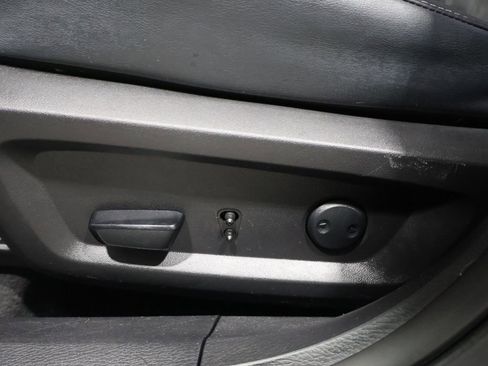 Used 2024 Mitsubishi Outlander SE image 12