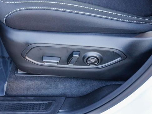 New 2025 Jeep Grand Cherokee Laredo X w/ Luxury Tech Group I image 23