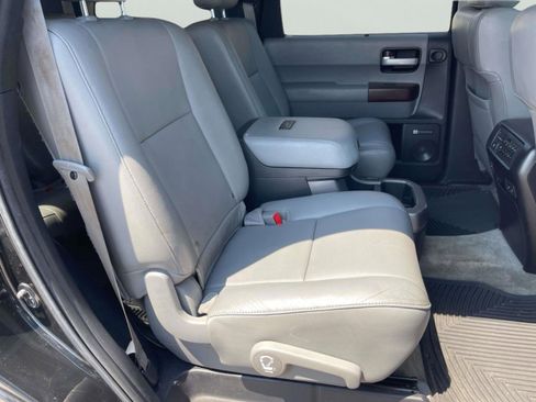 Used 2011 Toyota Sequoia Platinum AWD/4WD image 20