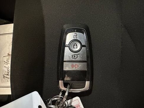 Used 2021 Ford Explorer XLT AWD/4WD image 17