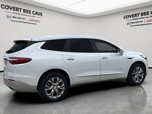 Used 2019 Buick Enclave Avenir w/ Avenir Technology Package image 10