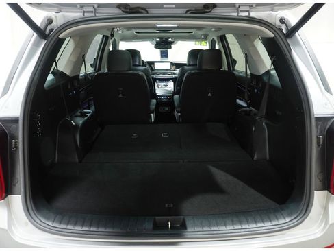 Used 2021 Hyundai Palisade Limited image 6