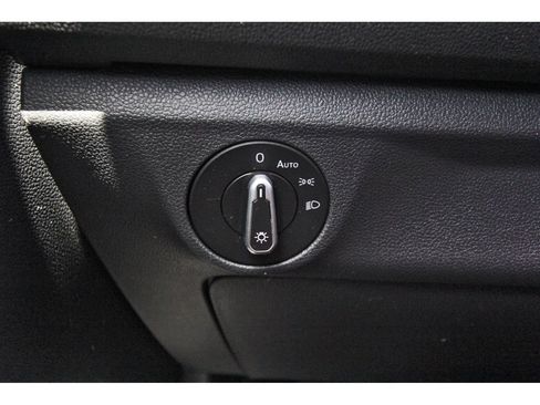 Used 2022 Volkswagen Jetta SE FWD image 22