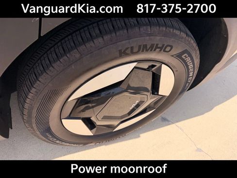 Used 2024 Kia EV9 Wind AWD/4WD image 9