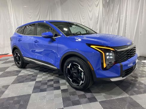 New 2026 Kia Sportage EX FWD image 7