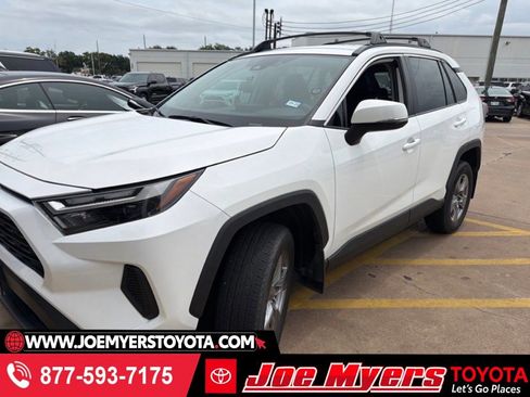 Used 2024 Toyota RAV4 XLE FWD image 1