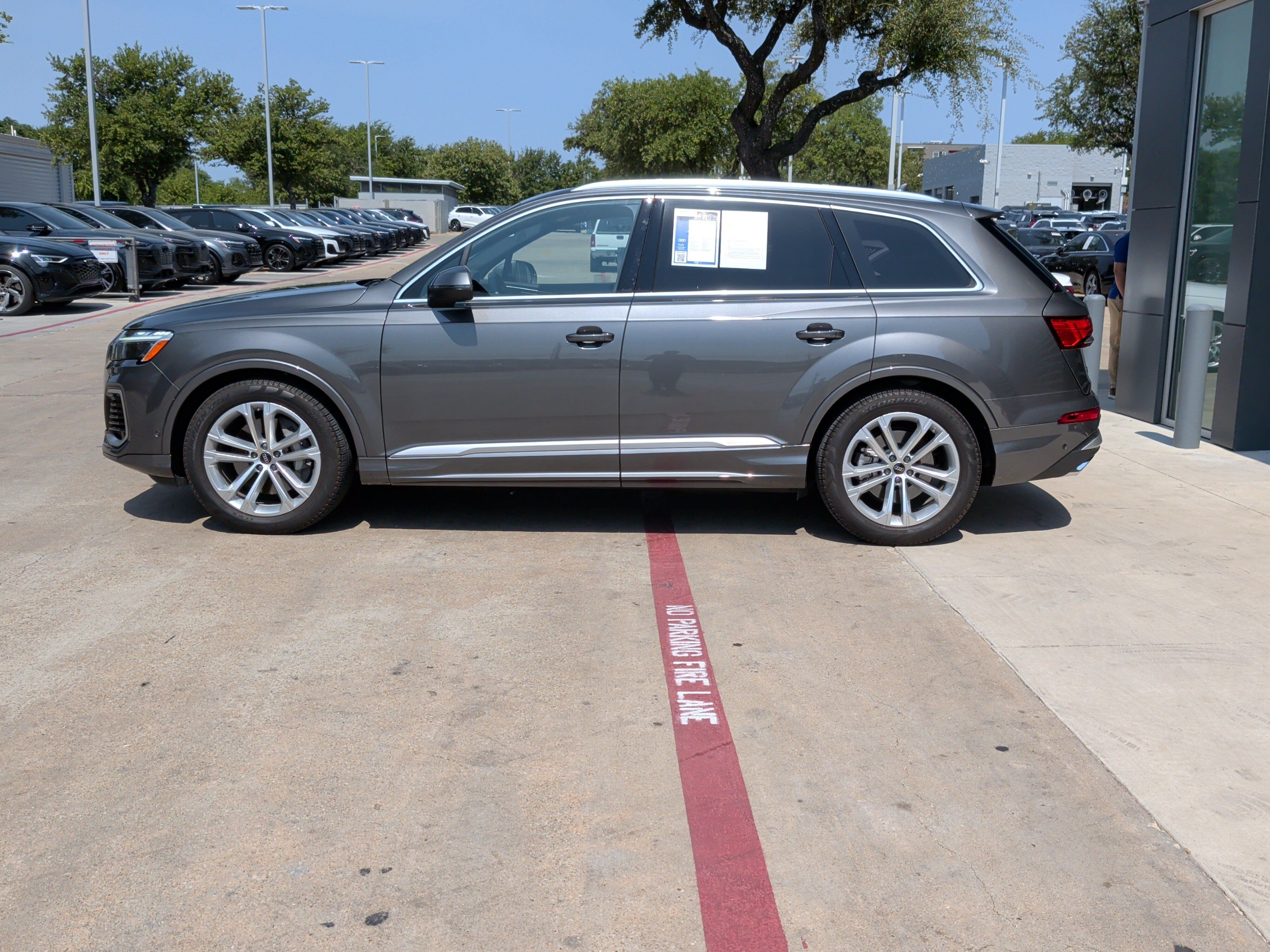Used 2026 Audi Q7 3.0T Premium Plus w/ Premium Plus Package AWD/4WD image 6