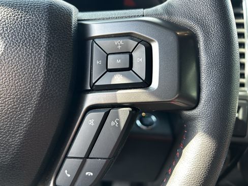 Used 2018 Ford F150 Lariat RWD image 31