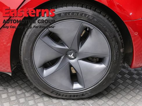 Used 2018 Tesla Model 3 Long Range RWD image 8