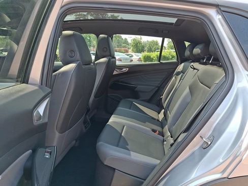 Used 2023 Volkswagen ID.4 S RWD image 12