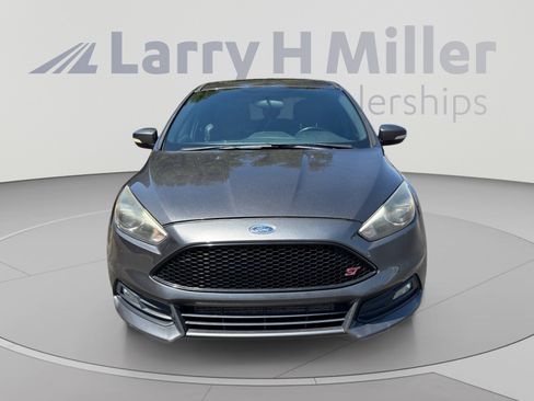 Used 2016 Ford Focus ST w/ Equipment Group 402A FWD image 8