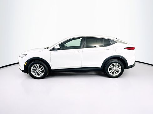 Used 2024 Buick Envista Preferred w/ Convenience I Package image 4