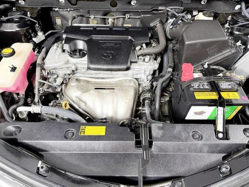 Used 2015 Toyota RAV4 XLE AWD/4WD image 21