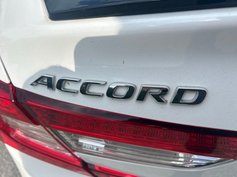 Used 2022 Honda Accord Sport image 12