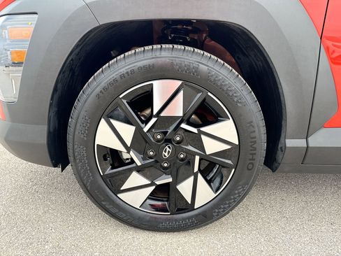 Used 2025 Hyundai Kona SEL FWD image 18