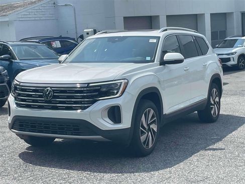 New 2024 Volkswagen Atlas SEL image 4