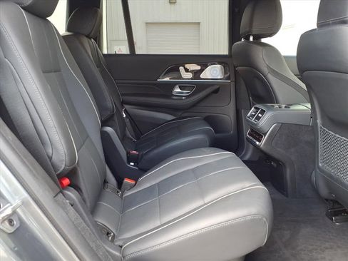 Used 2022 Mercedes-Benz GLS 580 4MATIC image 13