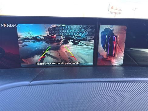 Used 2025 Lincoln Navigator L Black Label image 15