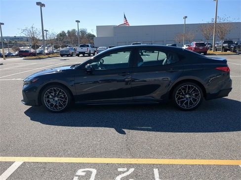 Certified 2025 Toyota Camry SE w/ Convenience Package image 7