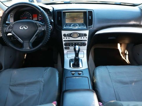 Used 2009 INFINITI G37 Journey w/ Premium Pkg image 2