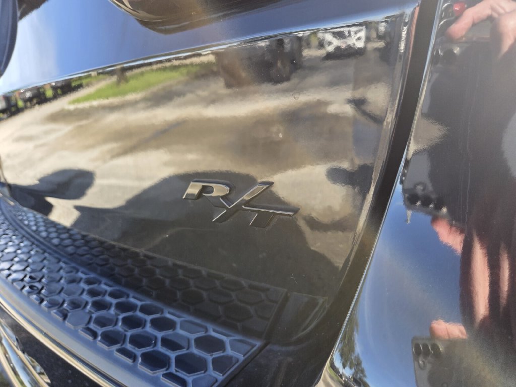 Used 2018 Dodge Durango R/T w/ Blacktop Package RWD image 4