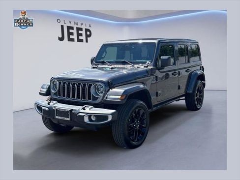 Certified 2025 Jeep Wrangler Unlimited Sahara w/ Safety Group AWD/4WD image 1
