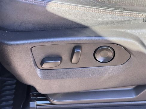 Used 2023 GMC Sierra 1500 AT4 w/ Technology Package image 24