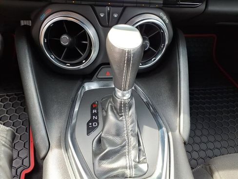 Used 2021 Chevrolet Camaro LT image 14
