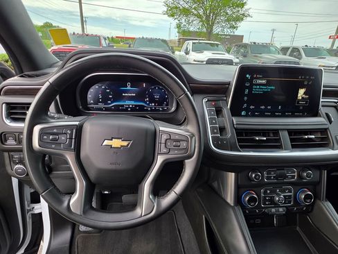 Used 2023 Chevrolet Tahoe LT AWD/4WD image 16