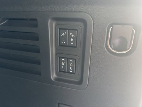 New 2026 Chevrolet Traverse RS w/ LPO, Floor Liner Package image 13