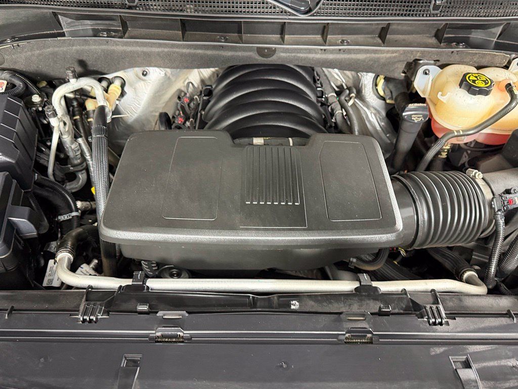 Used 2023 Cadillac Escalade Sport w/ LPO, ONYX Package RWD image 22