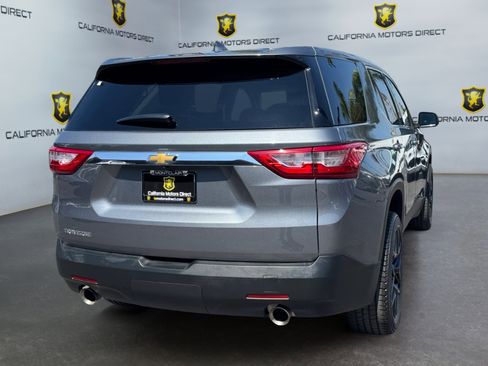 Used 2021 Chevrolet Traverse LS FWD image 5