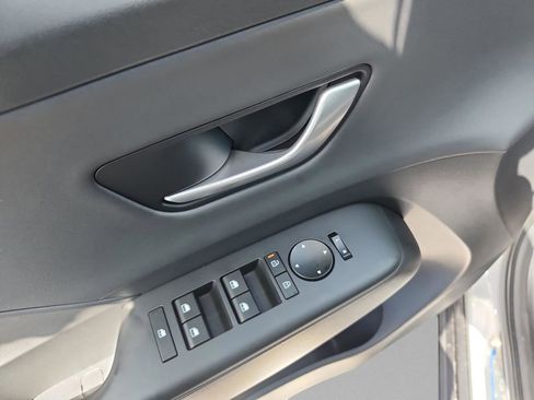 Used 2026 Hyundai Kona SEL Premium FWD image 21