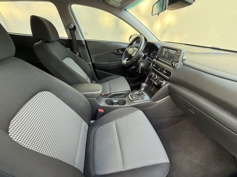 Used 2019 Hyundai Kona SE FWD image 13