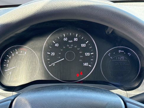 Used 2018 Honda HR-V LX image 28