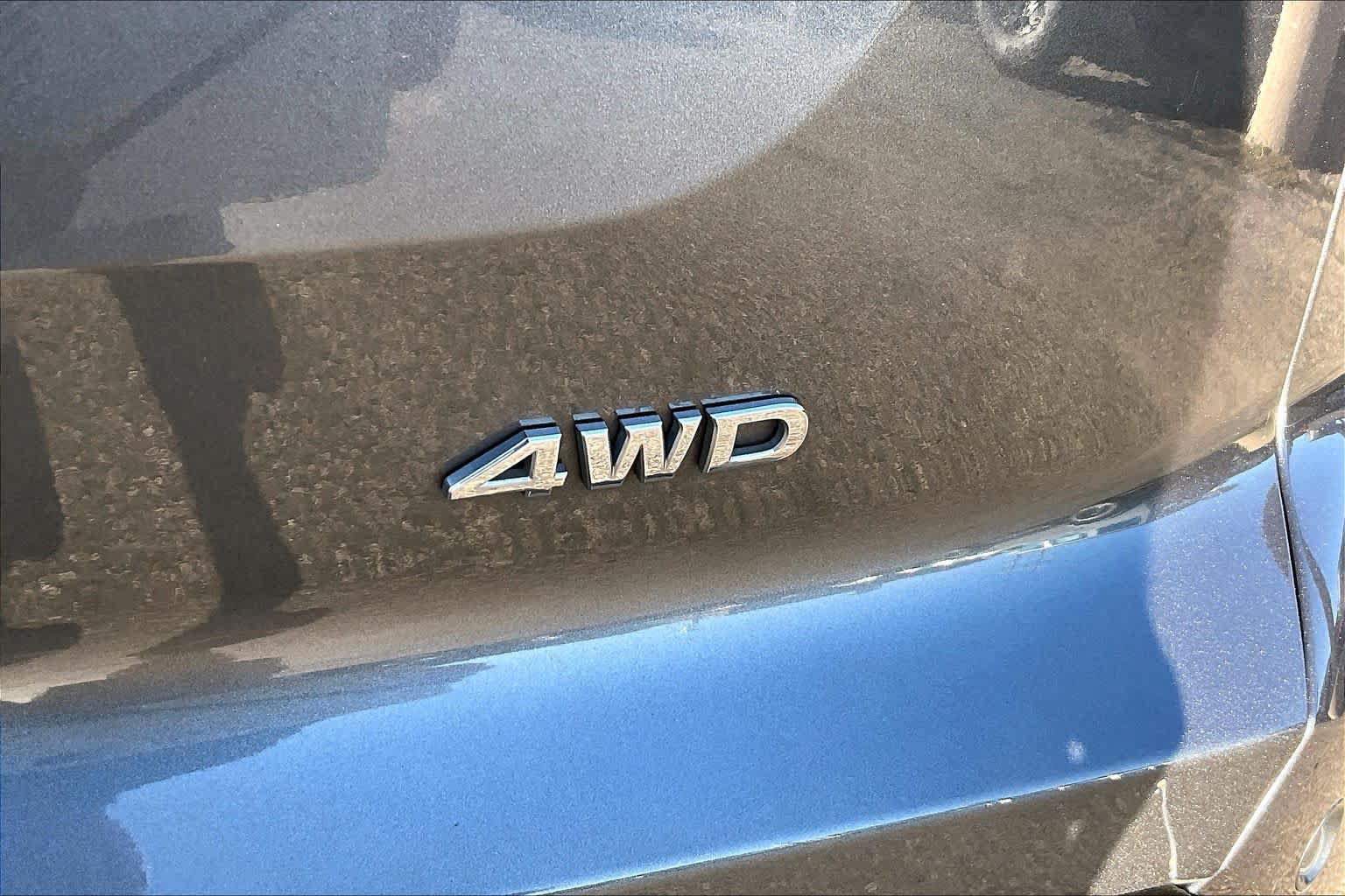 Used 2025 Nissan Pathfinder SV AWD/4WD image 29