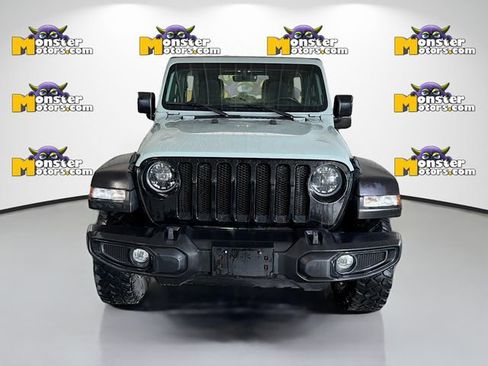 Used 2023 Jeep Wrangler Willys image 2
