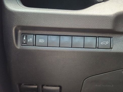 Used 2025 Toyota RAV4 XLE Premium FWD image 21