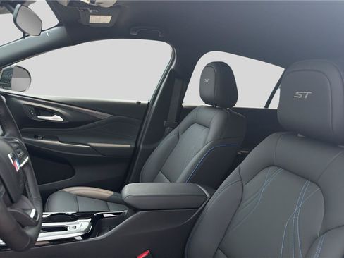 New 2026 Buick Envista Sport Touring w/ Convenience I Package FWD image 18