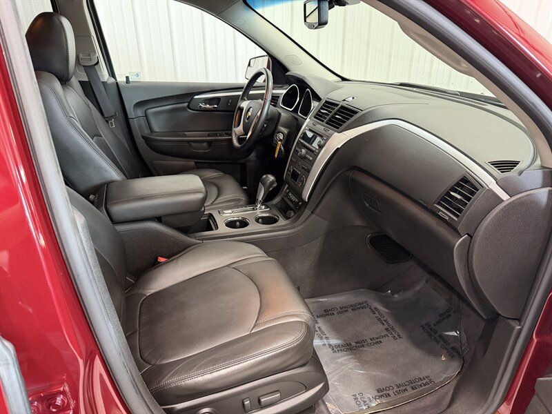 Used 2010 Chevrolet Traverse LT w/ Personal Connectivity Package AWD/4WD image 21