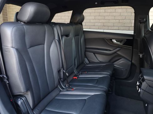 Used 2018 Audi Q7 3.0T Prestige AWD/4WD image 27
