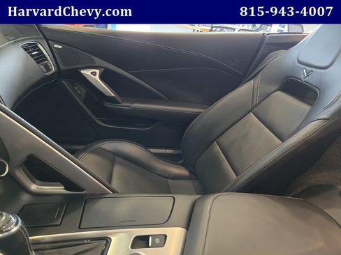 Used 2019 Chevrolet Corvette Stingray Convertible w/ 2LT Preferred Equipment Group RWD image 15