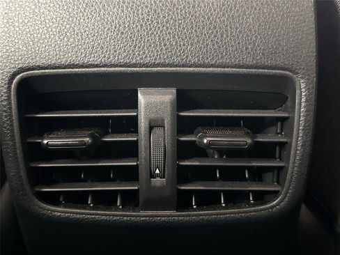 Certified 2023 Toyota Corolla Cross LE image 46