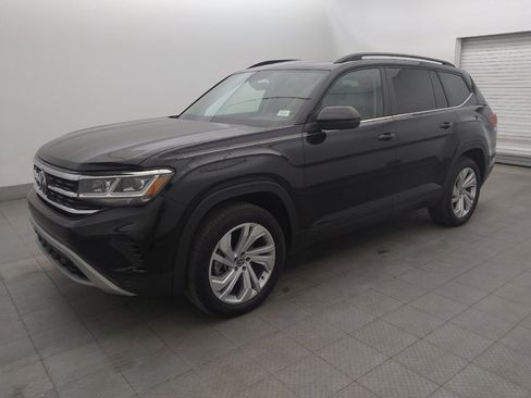 Used 2022 Volkswagen Atlas SE FWD image 2