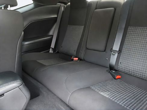 Used 2022 Dodge Challenger GT RWD image 29