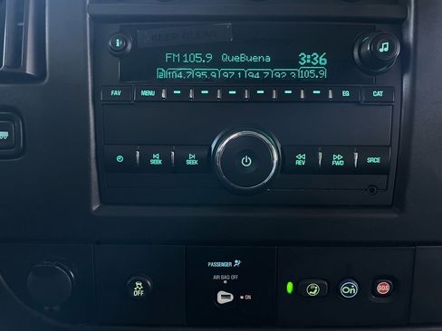 Used 2023 GMC Savana 2500 Extended w/ Driver Convenience Package image 40